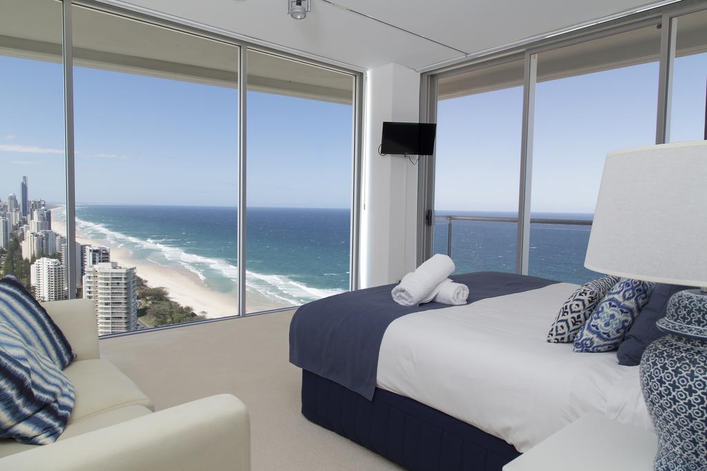 Ultiqa Air On Broadbeach Gold Coast Exterior photo