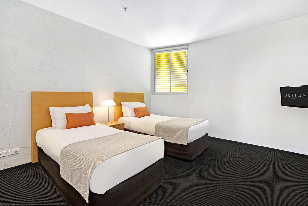 Ultiqa Air On Broadbeach Gold Coast Exterior photo