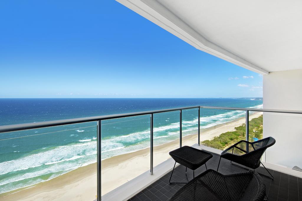 Ultiqa Air On Broadbeach Gold Coast Exterior photo